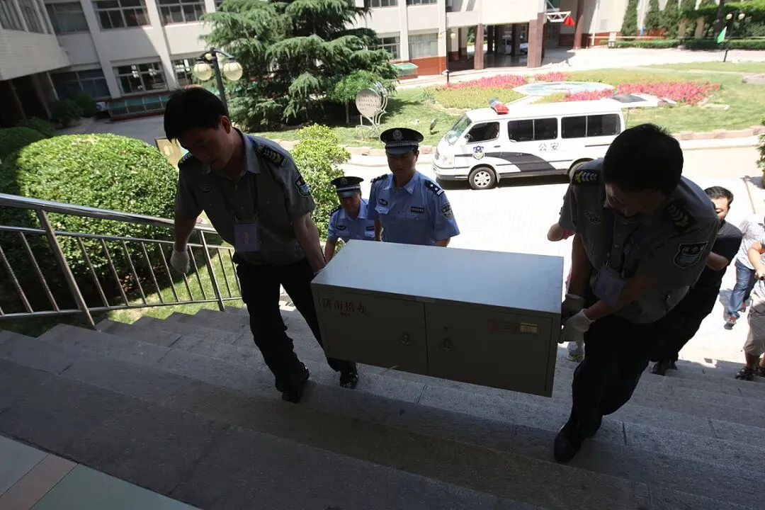 高考试卷的押运规格,连运钞车都比不了!看完背后这套流程,我服了-第4张图片-四季读书网 高考试卷的押运规格,连运钞车都比不了!看完背后这套流程,我服了-第4张图片-四季读书网