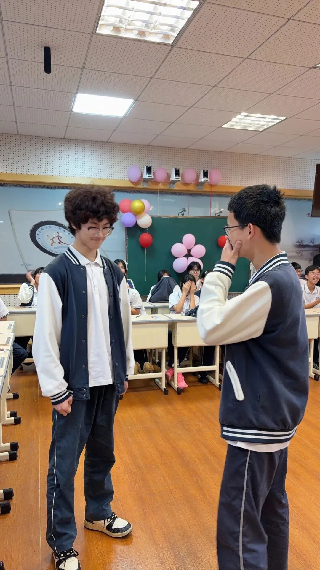 坎门一中丨击鼓扬帆 决胜中考——我校304班开展中考励志活动-第18张图片-四季读书网