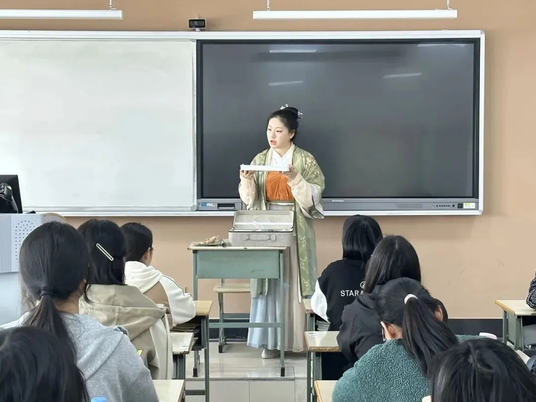 中考招生季 | 欢迎报考南通开放大学经济管理学院!-第41张图片-四季读书网