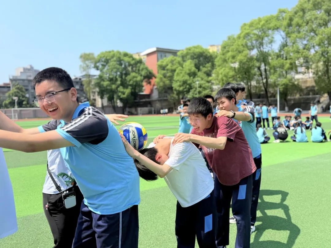 抚心赋能逐前程 轻装上阵迎中考——株洲市第五中学开展初三考前拓展减压活动-第17张图片-四季读书网
