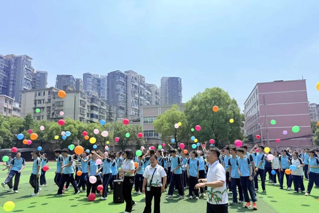 抚心赋能逐前程 轻装上阵迎中考——株洲市第五中学开展初三考前拓展减压活动-第22张图片-四季读书网
