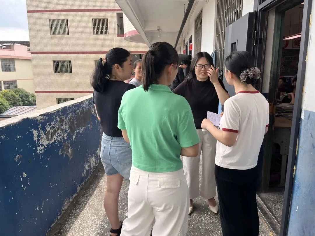 携手护航中考路 精准填报助圆满——五峰铺镇青云中学九年级志愿填报专题家长会圆满召开-第42张图片-四季读书网