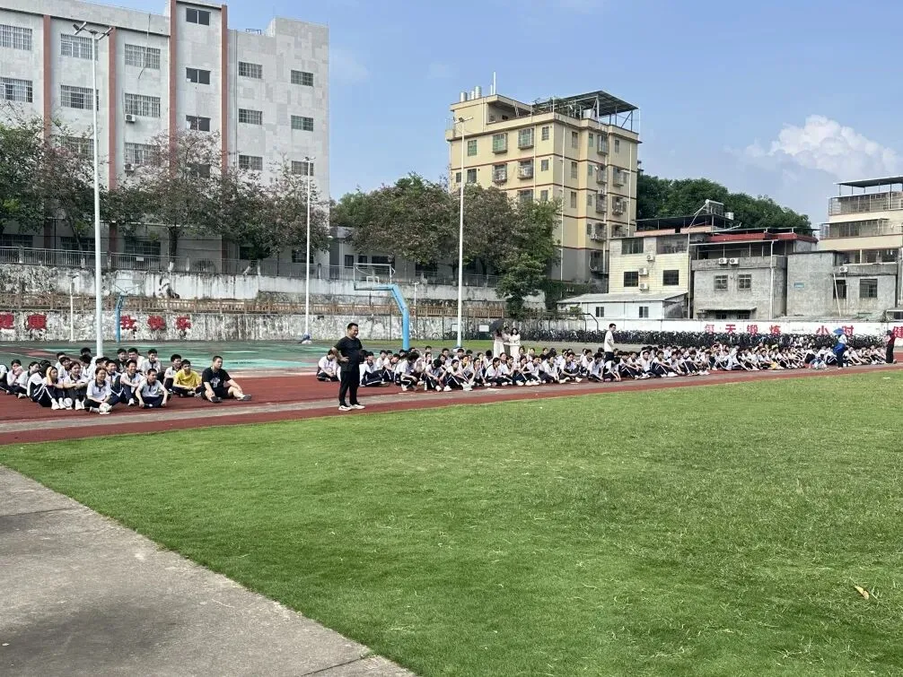 减压赋能 赢战中考 ‖ 源城区新江路中学九年级户外减压活动-第24张图片-四季读书网