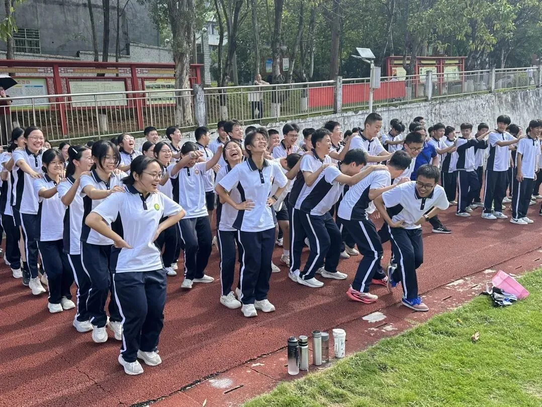 减压赋能 赢战中考 ‖ 源城区新江路中学九年级户外减压活动-第35张图片-四季读书网