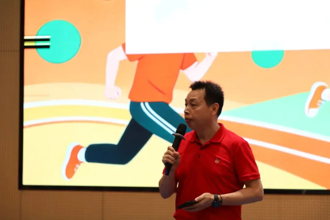 轻松运动聚力,欢趣逐梦中考——航瑞中学初三年级趣味减压运动会回顾-第13张图片-四季读书网