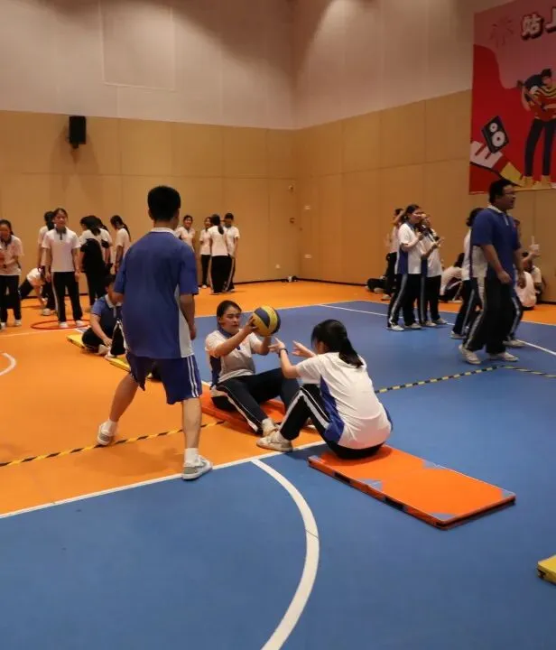 轻松运动聚力,欢趣逐梦中考——航瑞中学初三年级趣味减压运动会回顾-第29张图片-四季读书网