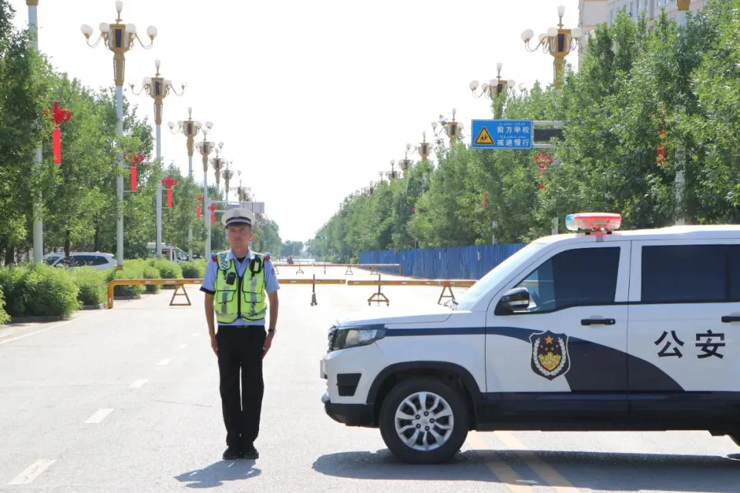 2025中考落幕,塔斯海公安交警“交卷”!-第4张图片-四季读书网