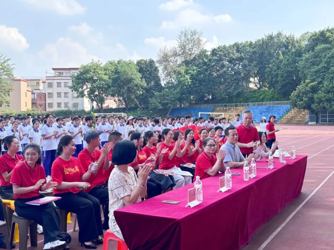 燃情逐梦 誓战中考|广州市第六十五中学中考三十天冲刺誓师圆满举行!-第16张图片-四季读书网