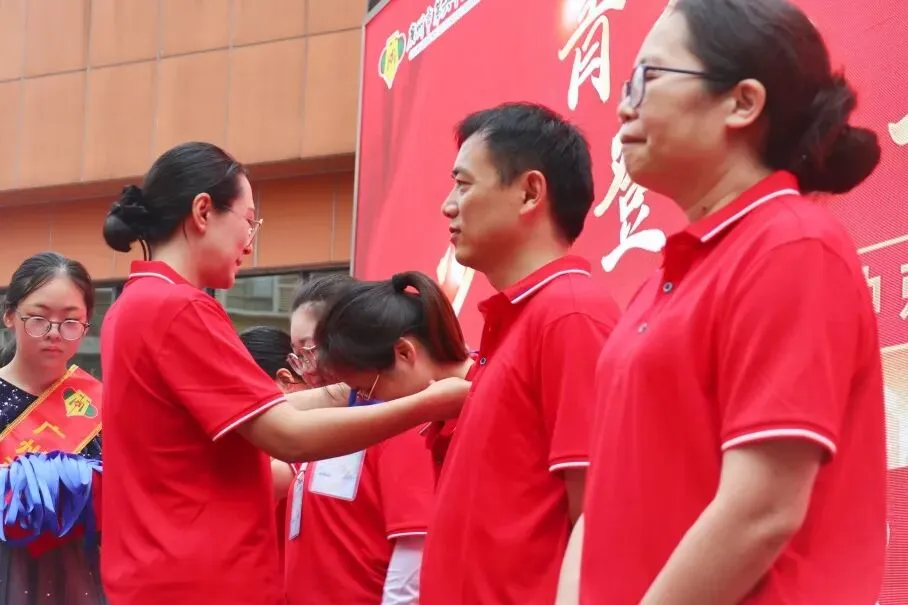 燃情逐梦 誓战中考|广州市第六十五中学中考三十天冲刺誓师圆满举行!-第76张图片-四季读书网