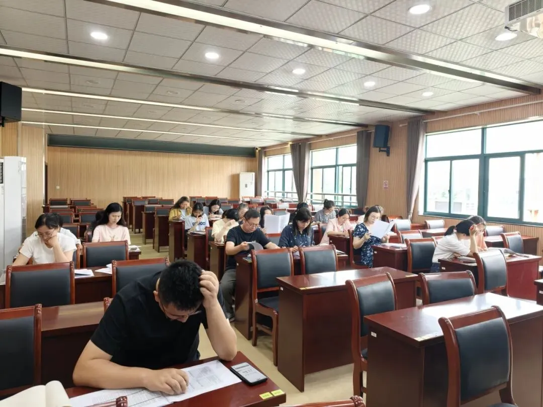 【匠心教育】深耕模考析短板 凝心聚力冲中考——百步中学九年级二模质量分析会-第2张图片-四季读书网