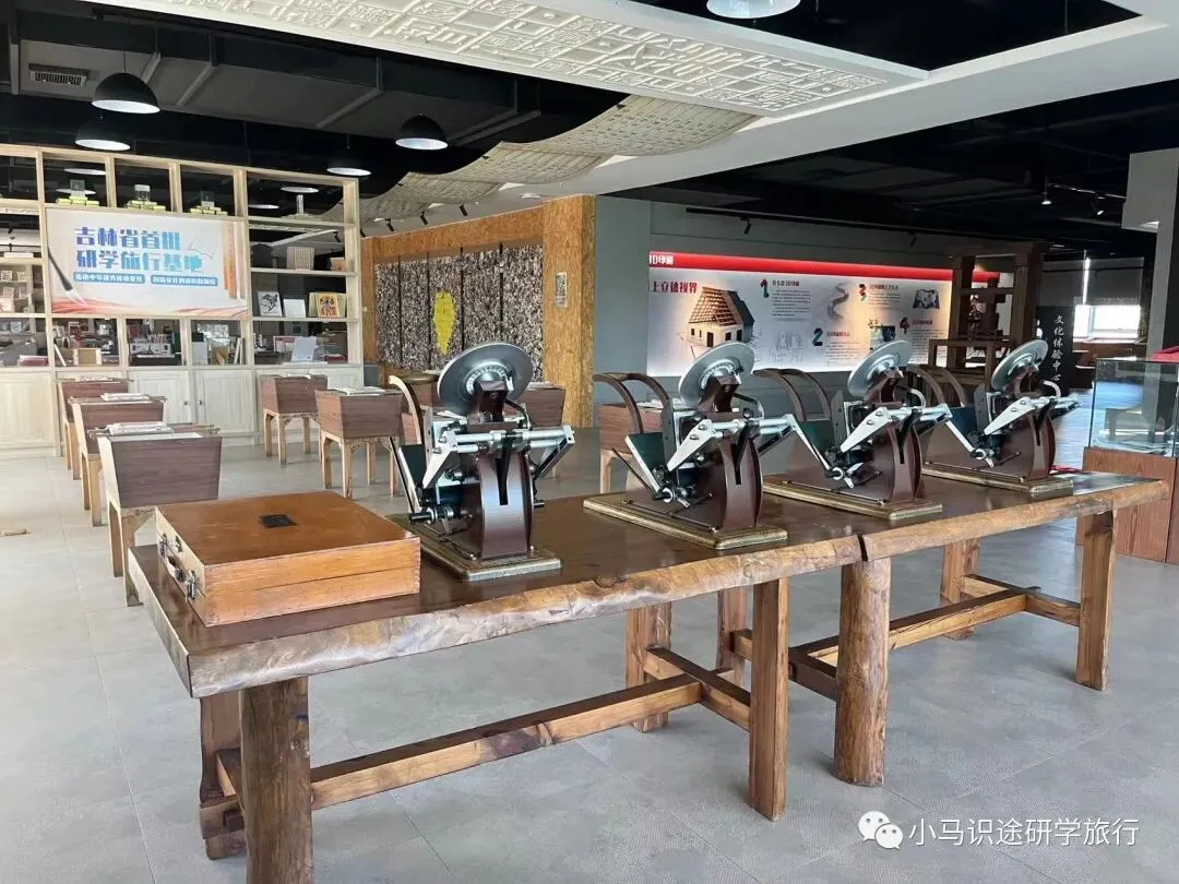 【中考假长途】夜宿书海|四大发明展览馆+古法造纸+古登堡印刷+活字印刷+仓颉造字+夜宿言几又+图书管理员职业体验+伪满皇宫+这有山-第16张图片-四季读书网