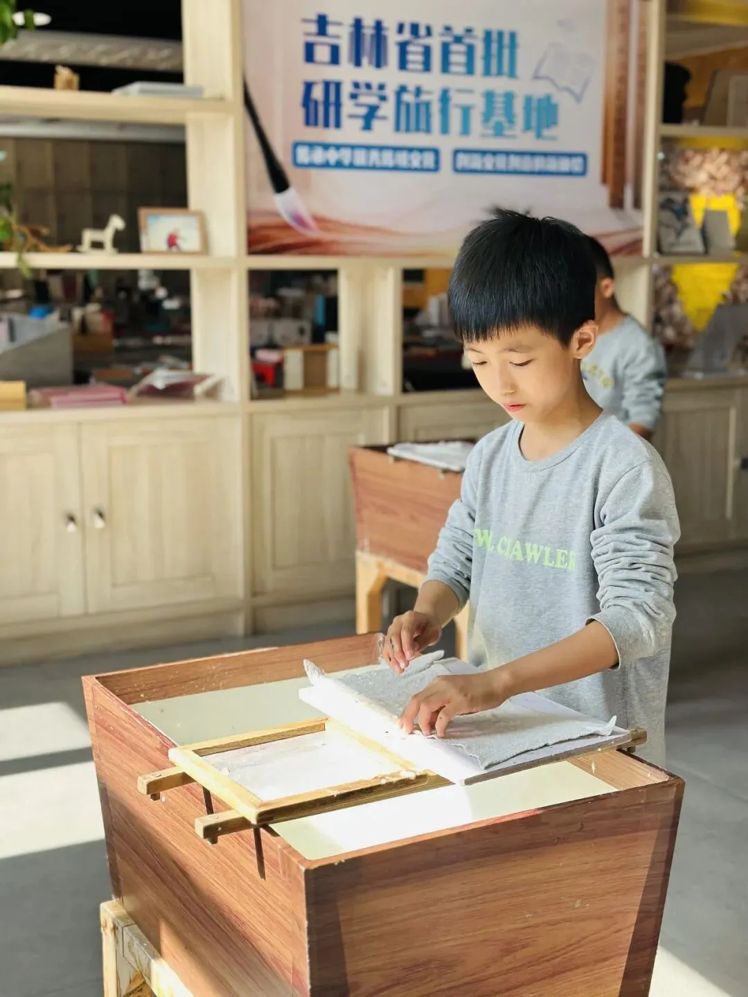 【中考假长途】夜宿书海|四大发明展览馆+古法造纸+古登堡印刷+活字印刷+仓颉造字+夜宿言几又+图书管理员职业体验+伪满皇宫+这有山-第31张图片-四季读书网
