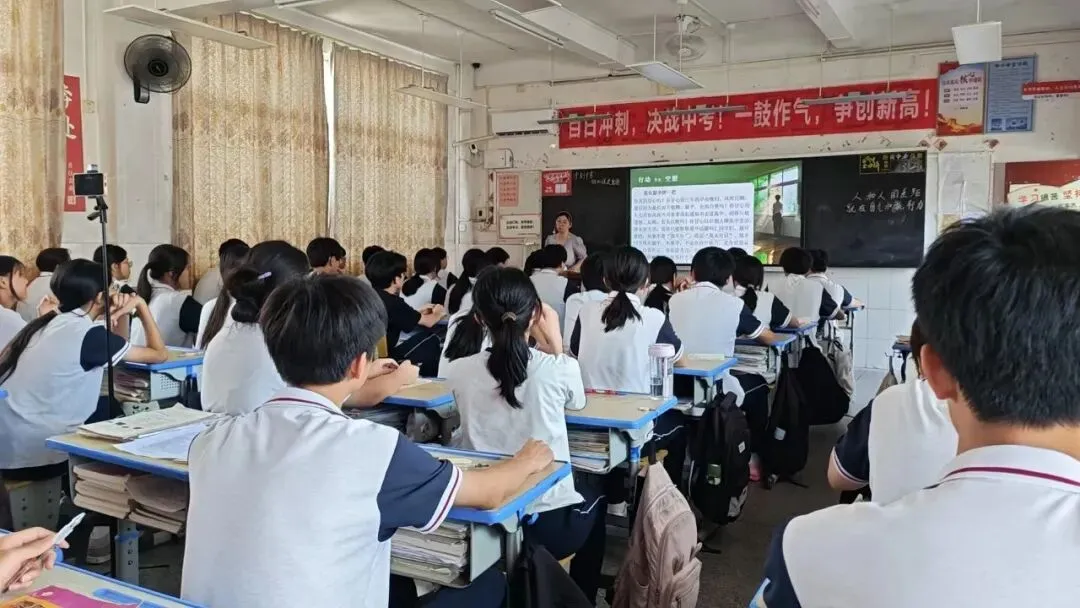 中考尚未结束,你我皆是黑马——初三级励志班会圆满举行-第39张图片-四季读书网