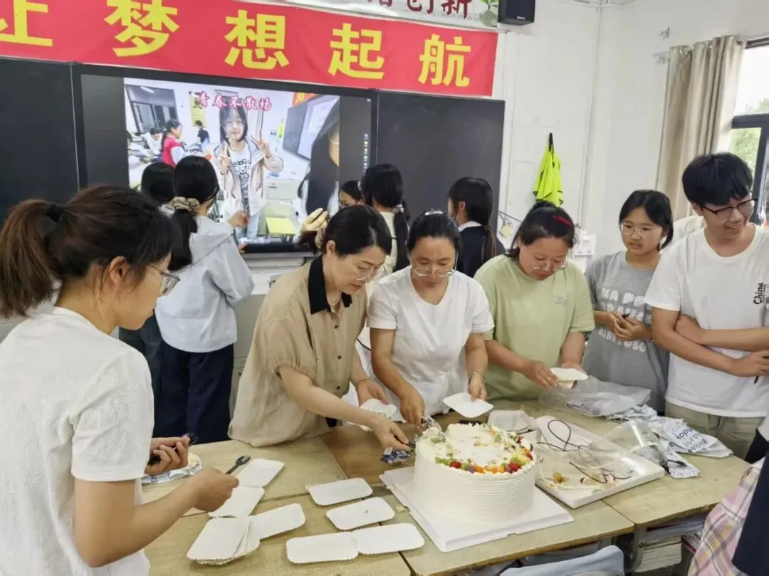 暖心赋能迎中考 趣味活动解心忧-第5张图片-四季读书网
