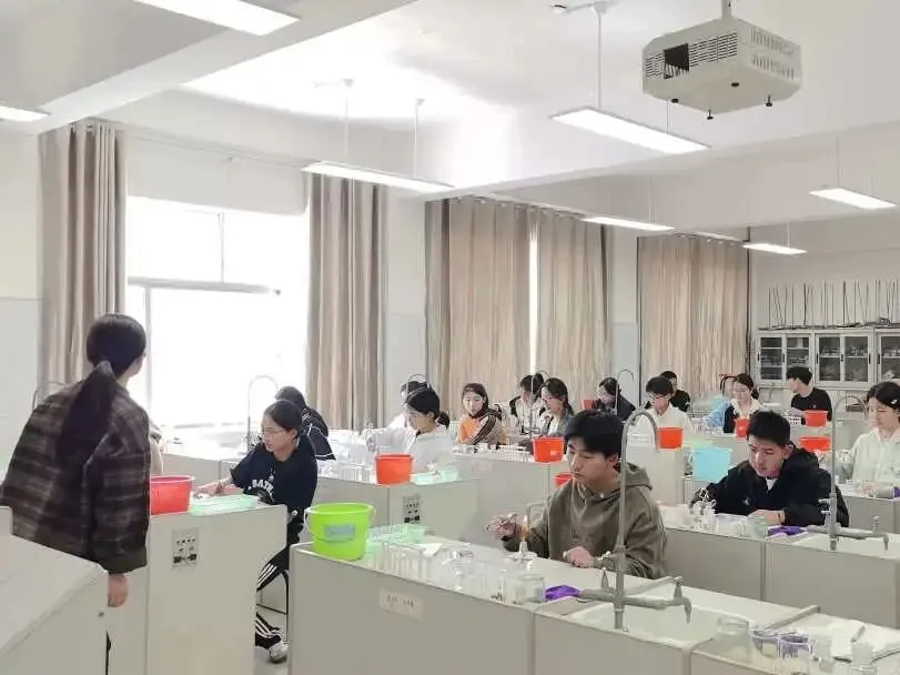 多方聚力筑保障,全线护航迎中考——九年级精细化备考纪实-第60张图片-四季读书网