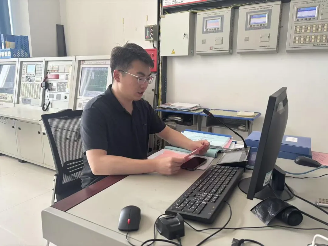 仲夏逐梦 中考将至——建设路中学九年级弘毅学部中考暖心祝福(一)-第27张图片-四季读书网