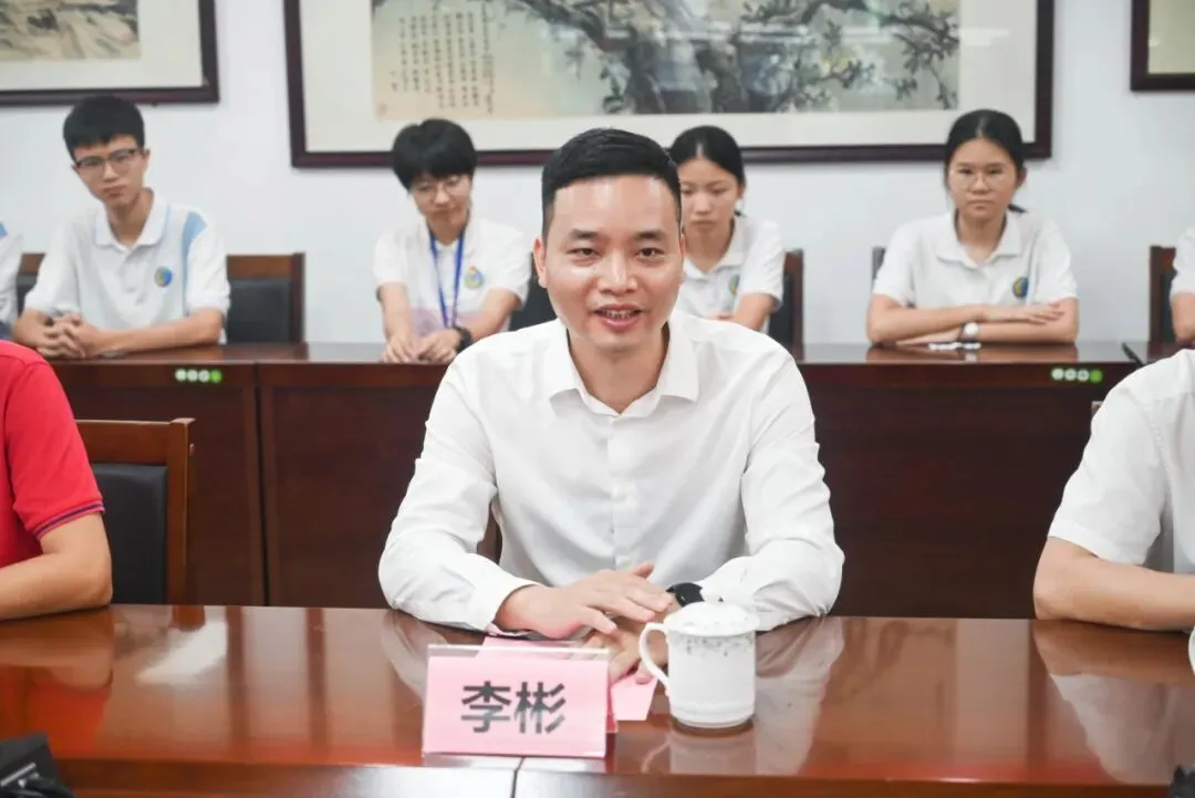 【第96期】关怀暖心催奋进 信心满怀战中考——乐从镇委镇政府慰问桂凤中学初三年级师生-第4张图片-四季读书网