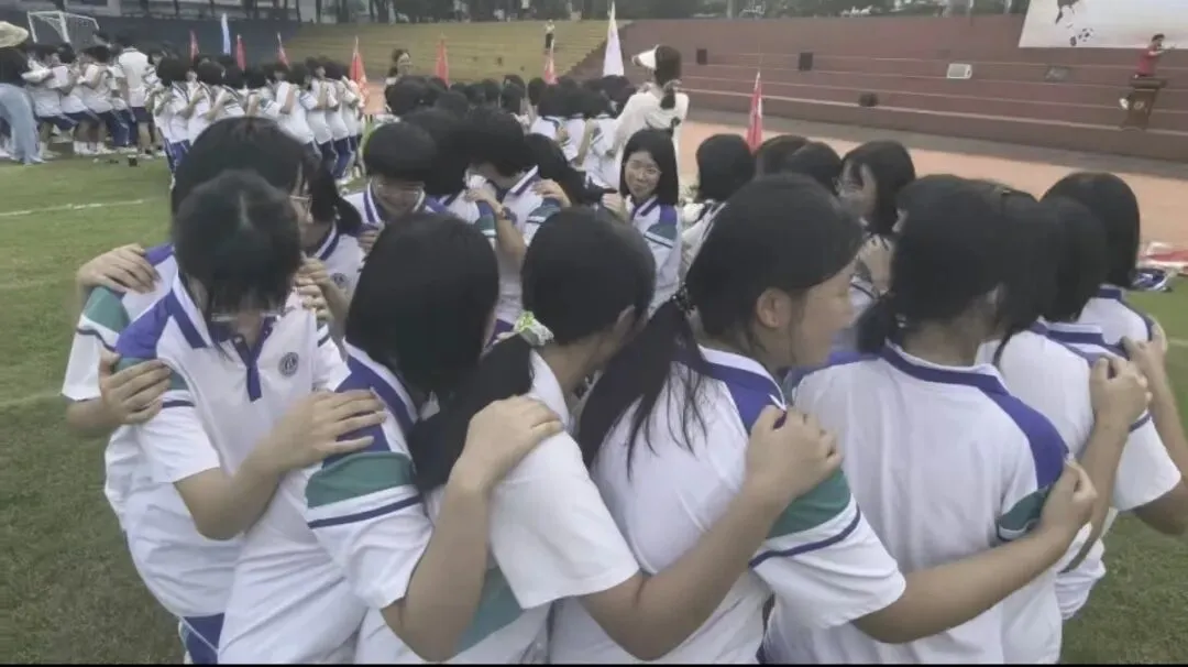 乘风破浪  逐梦中考——西南四中初三学子考前减压心理团辅活动圆满落幕-第8张图片-四季读书网