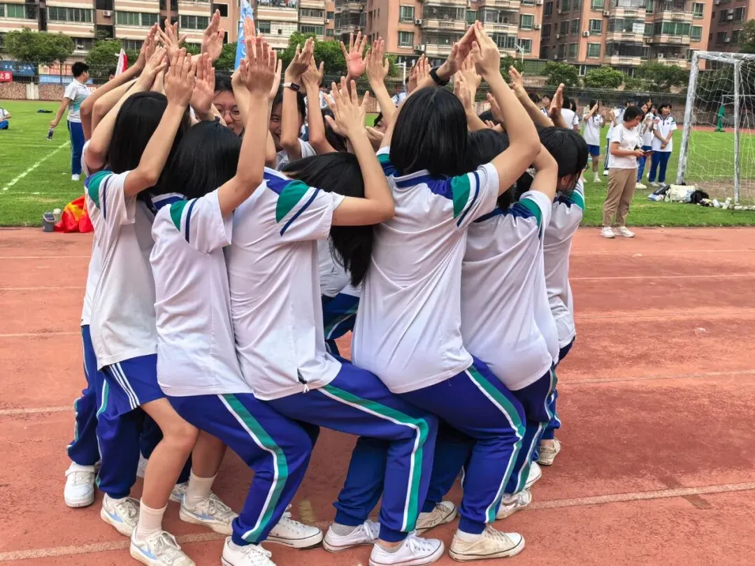 乘风破浪  逐梦中考——西南四中初三学子考前减压心理团辅活动圆满落幕-第14张图片-四季读书网