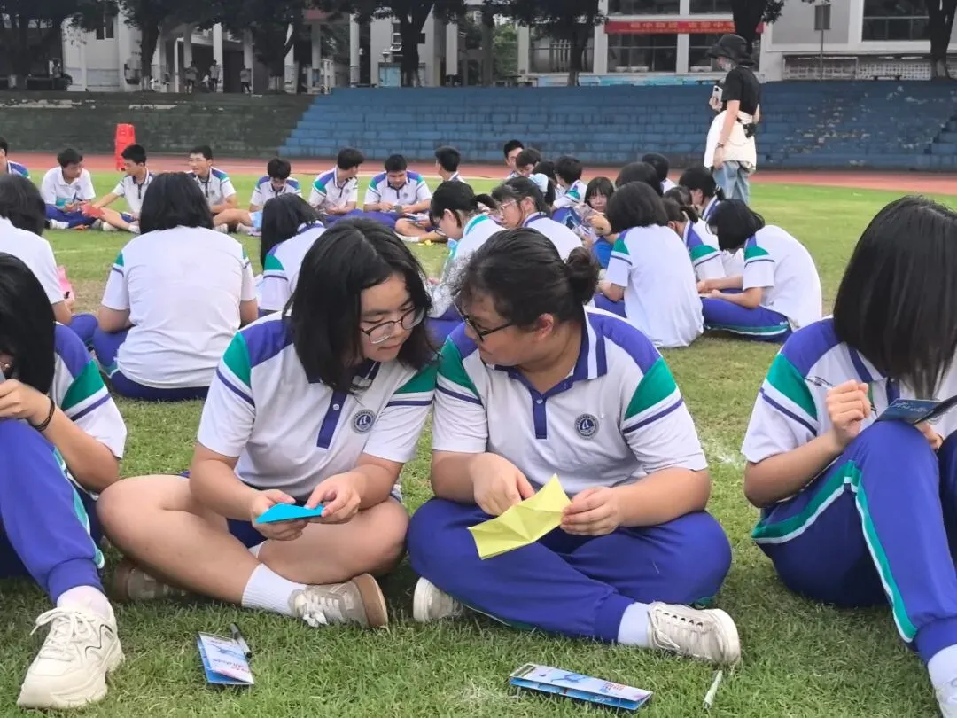 乘风破浪  逐梦中考——西南四中初三学子考前减压心理团辅活动圆满落幕-第31张图片-四季读书网