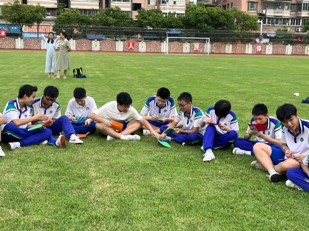 乘风破浪  逐梦中考——西南四中初三学子考前减压心理团辅活动圆满落幕-第33张图片-四季读书网