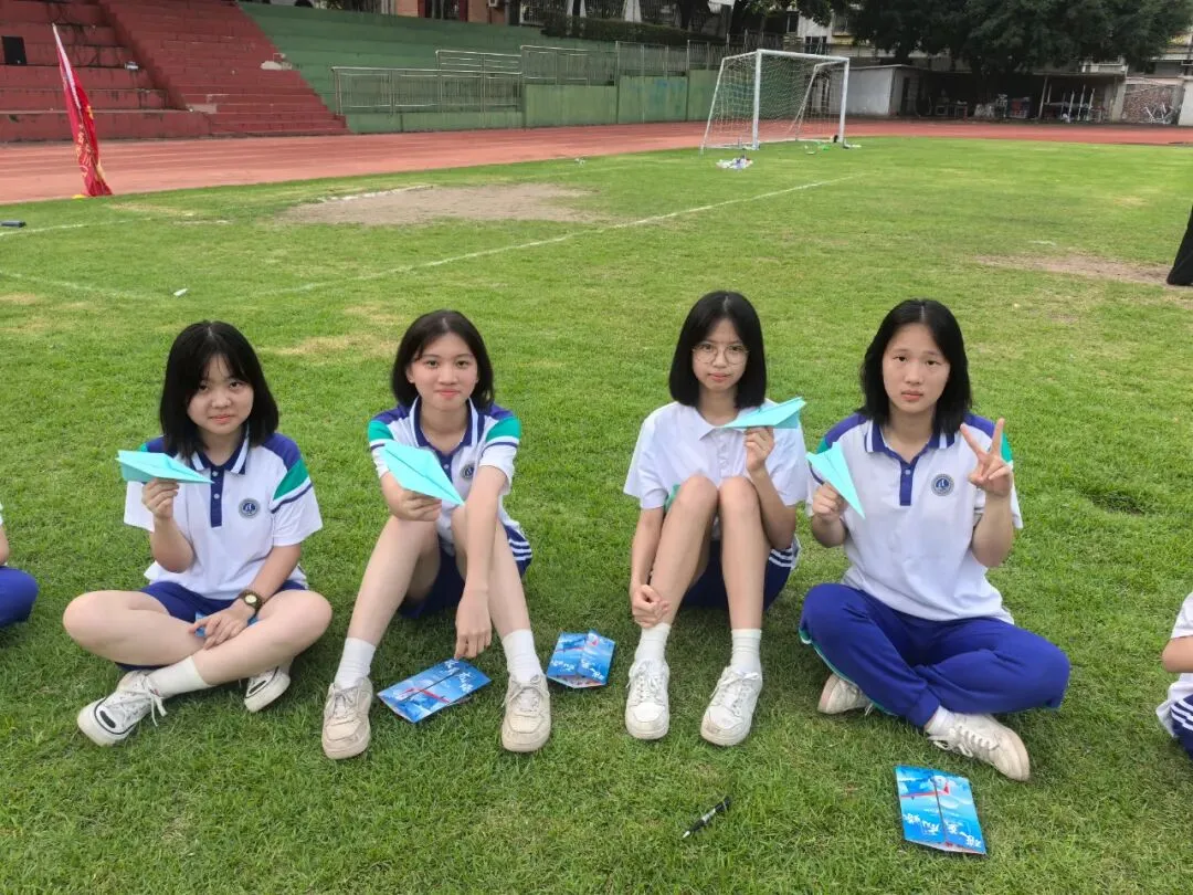 乘风破浪  逐梦中考——西南四中初三学子考前减压心理团辅活动圆满落幕-第34张图片-四季读书网