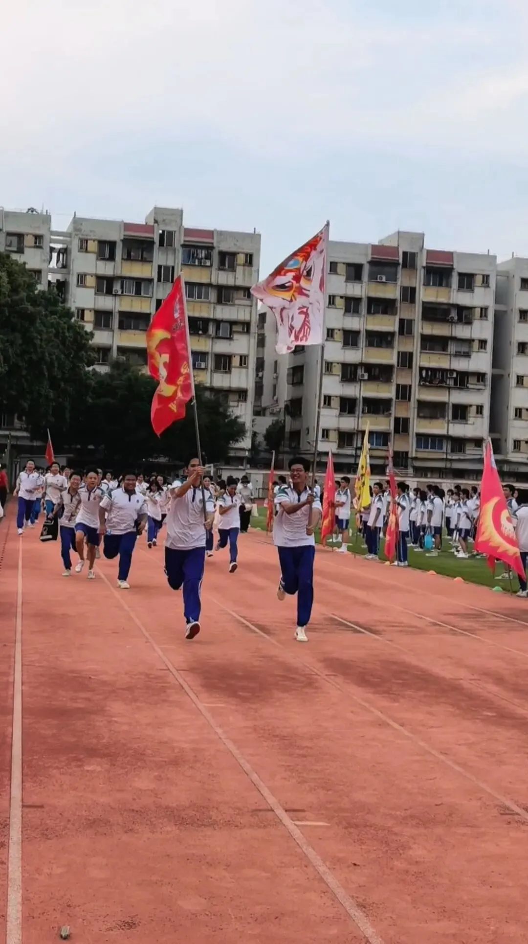 乘风破浪  逐梦中考——西南四中初三学子考前减压心理团辅活动圆满落幕-第46张图片-四季读书网