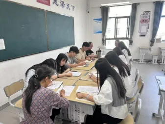 家长速看!定安这所高中,中考700分以上每学期才2700 元-第7张图片-四季读书网