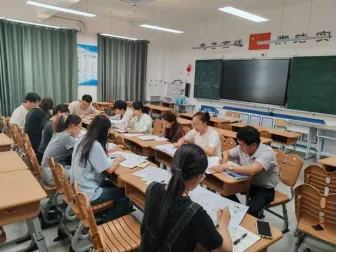 家长速看!定安这所高中,中考700分以上每学期才2700 元-第8张图片-四季读书网