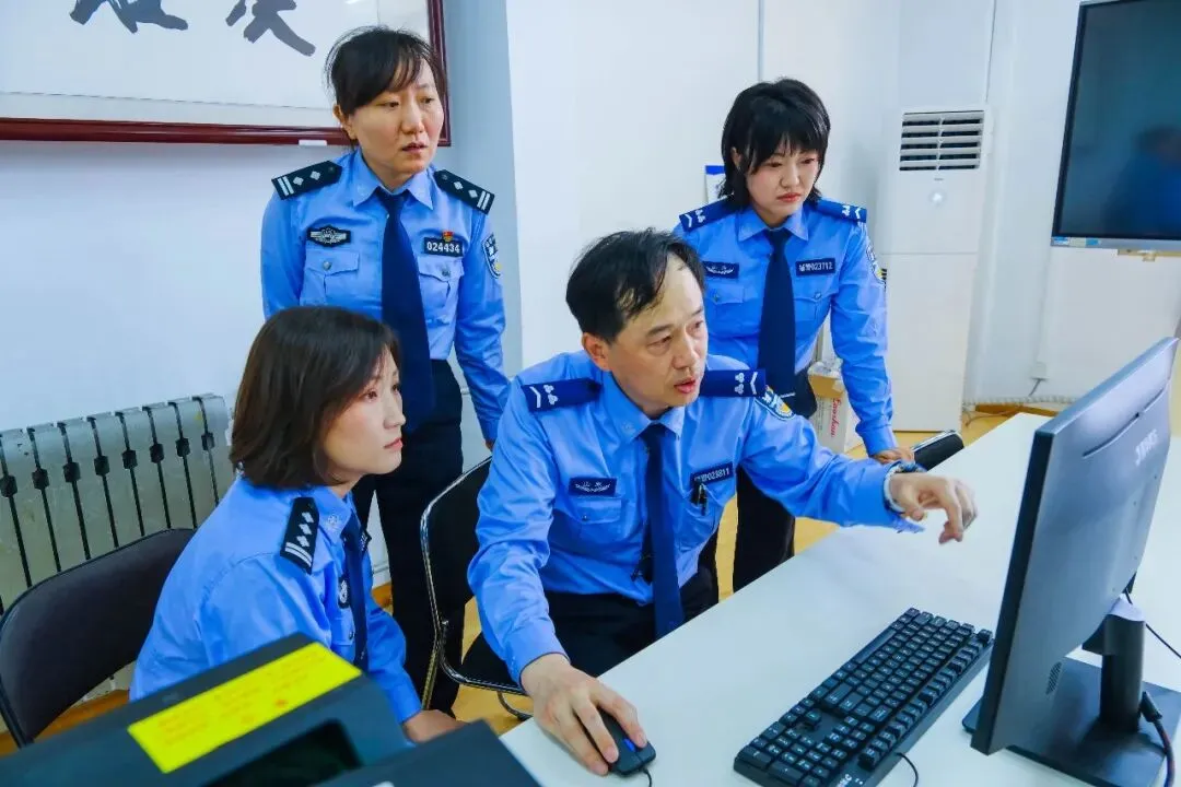 青岛公安开启高考、中考专属助考办证便民服务 全力护航学子应考路-第2张图片-四季读书网