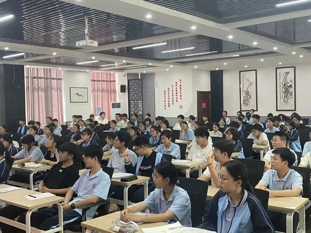 为心赋能,赢战中考——连云港市郁林中学开展九年级考前心理疏导活动-第5张图片-四季读书网