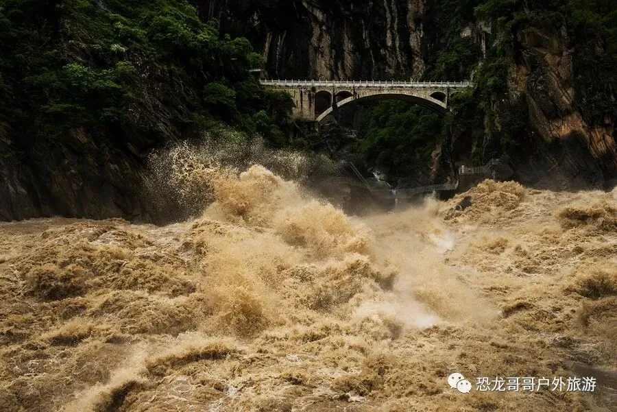 【恐龙哥哥独家线路】6月17日中考后第一游:云南大理、宝山石头城、丽江、香格里拉、稻城亚丁、虎跳峡、泸沽湖、双飞精品小团纯玩8日游-第4张图片-四季读书网
