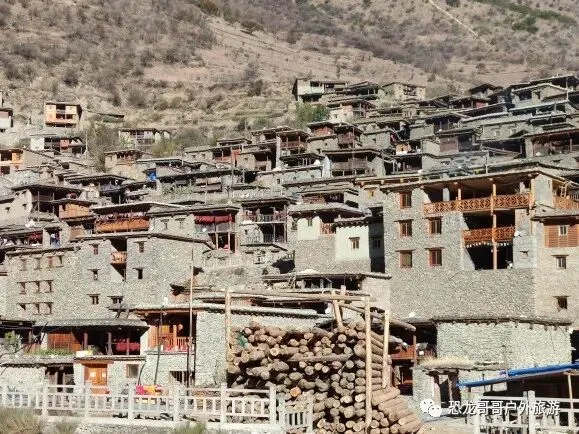 【恐龙哥哥独家线路】6月17日中考后第一游:云南大理、宝山石头城、丽江、香格里拉、稻城亚丁、虎跳峡、泸沽湖、双飞精品小团纯玩8日游-第25张图片-四季读书网
