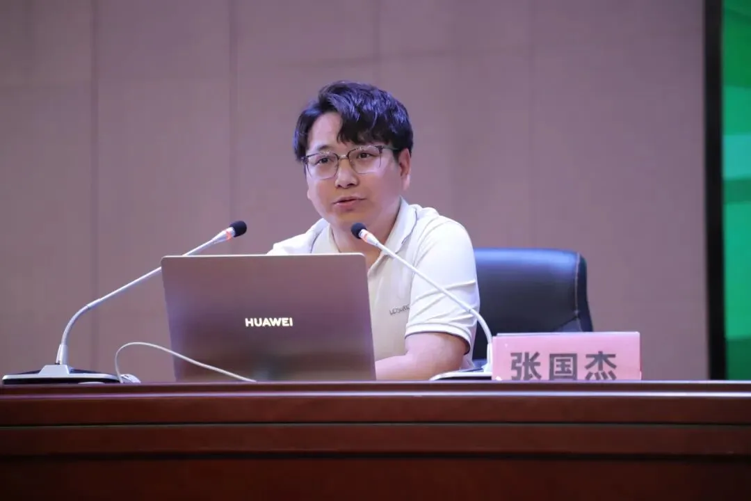聚焦中考备考,赋能莘莘学子——菏泽日报新媒体中心主办的中考公益讲座首场报告会在苏菏高级中学顺利举行-第8张图片-四季读书网