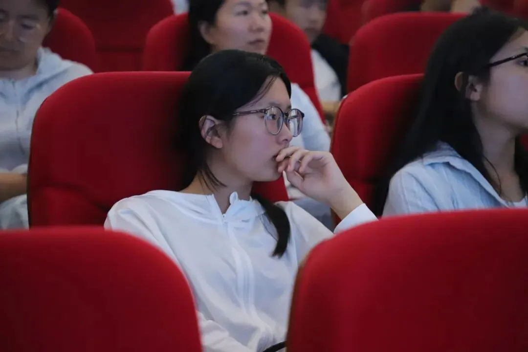 聚焦中考备考,赋能莘莘学子——菏泽日报新媒体中心主办的中考公益讲座首场报告会在苏菏高级中学顺利举行-第20张图片-四季读书网