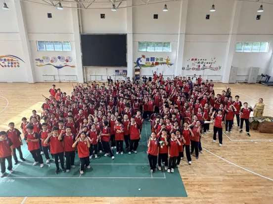 减压聚力,逐梦中考——初三年级趣味减压活动圆满举行-第9张图片-四季读书网