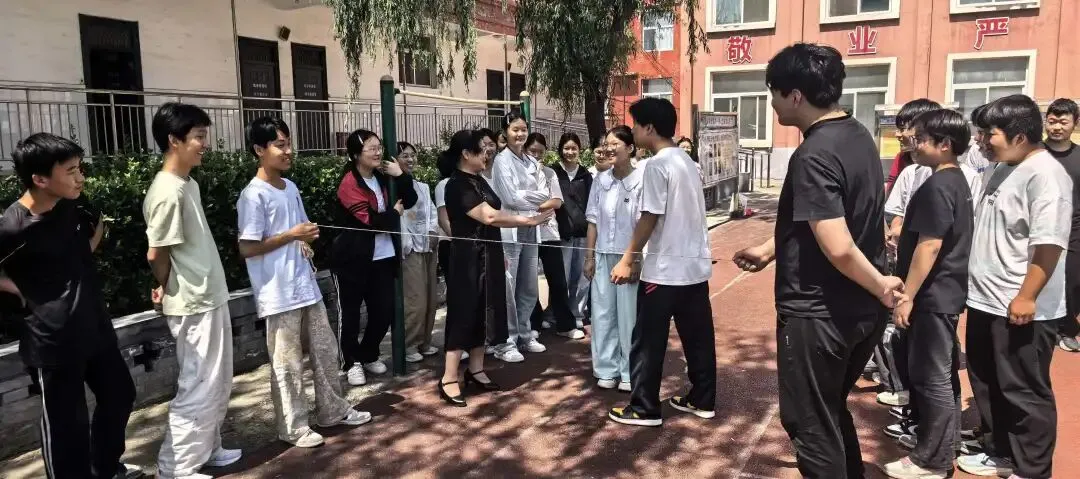 心理赋能助中考,暖心讲座进校园-第4张图片-四季读书网