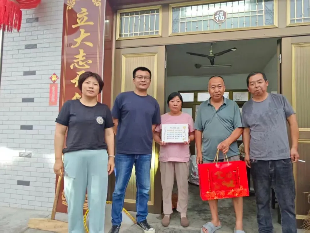 吴桥镇红河村走访慰问中考高考学生家庭-第9张图片-四季读书网