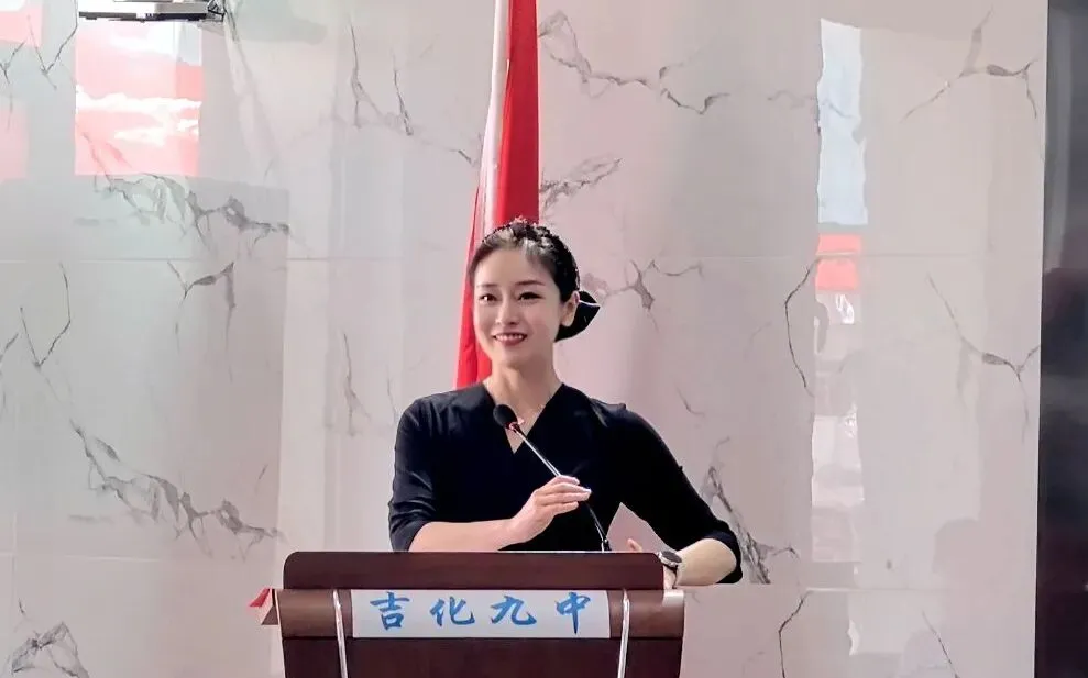 中考倒计时!心理讲座来“解压”-第3张图片-四季读书网