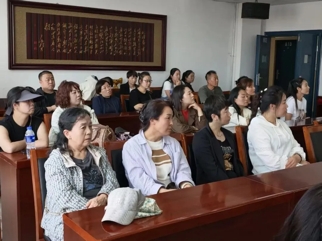 家校同心护航中考,聚力蓄力奔赴新程!兰州成功学校初三家长会圆满召开-第10张图片-四季读书网