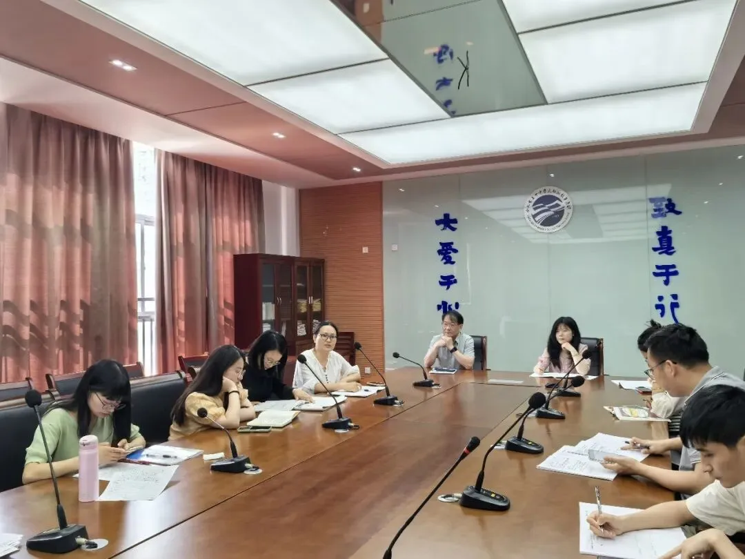 【教育教研】精研复习讲评,赋能中考备考——望岳校区九年级英语备课组开展“新秀月”展示课活动-第12张图片-四季读书网
