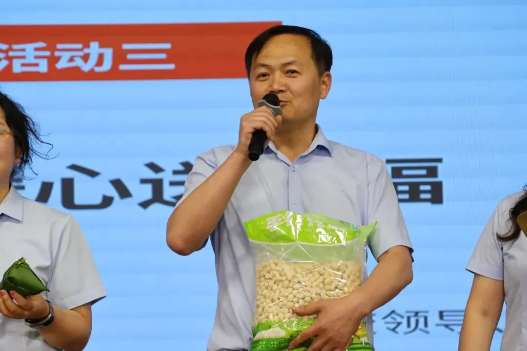 放松身心释压力,聚力前行赢中考——延安东辰中学初三考前心理减压赋能活动圆满举行-第19张图片-四季读书网