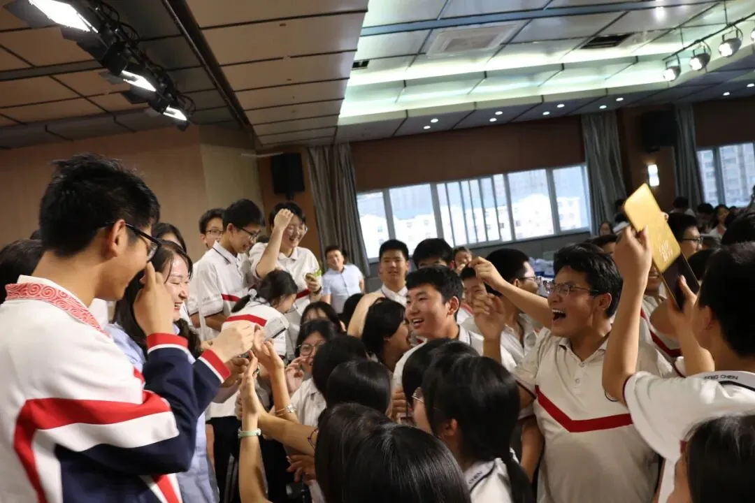 放松身心释压力,聚力前行赢中考——延安东辰中学初三考前心理减压赋能活动圆满举行-第23张图片-四季读书网