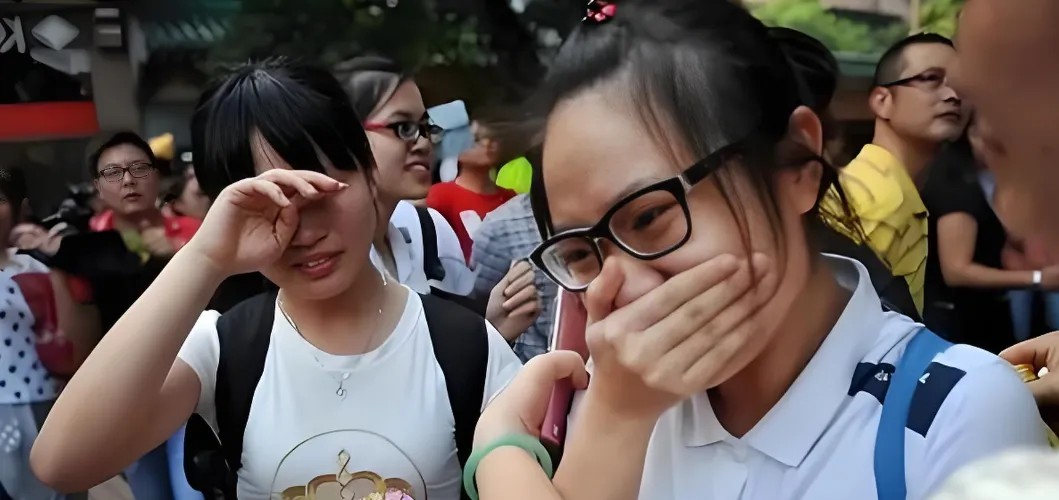 那个偷高考试卷的杨博,如今怎么样了?-第1张图片-四季读书网