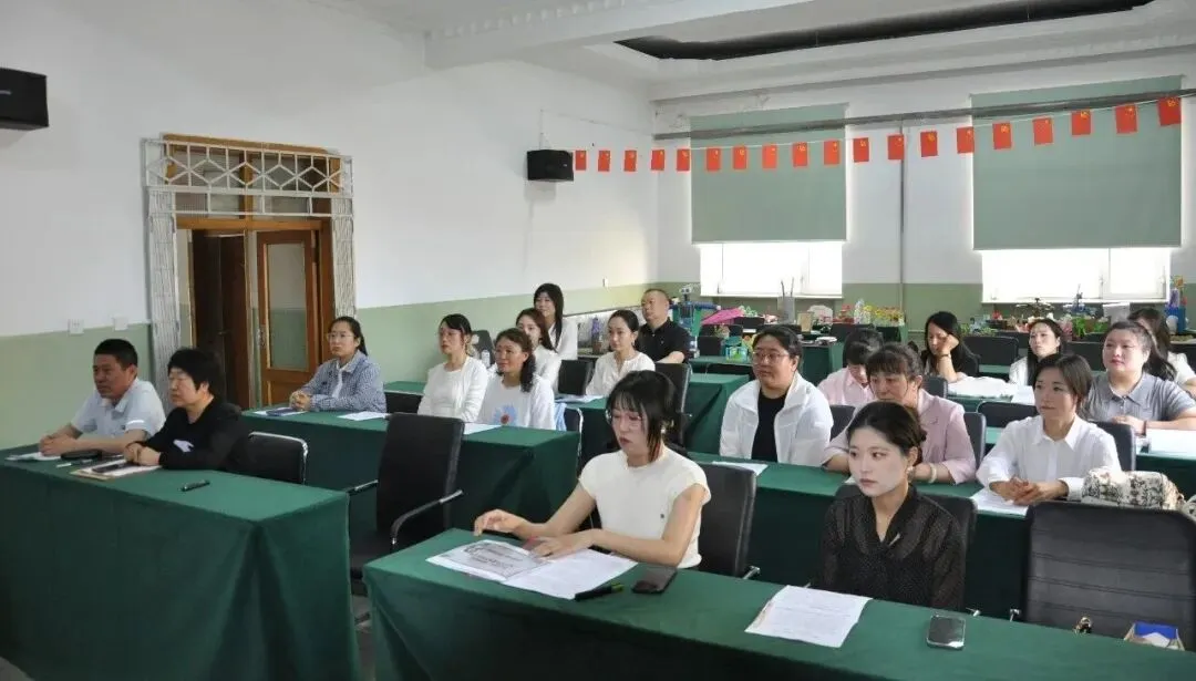 肇东市举办初中新中考学科教学策略研讨交流会-第4张图片-四季读书网