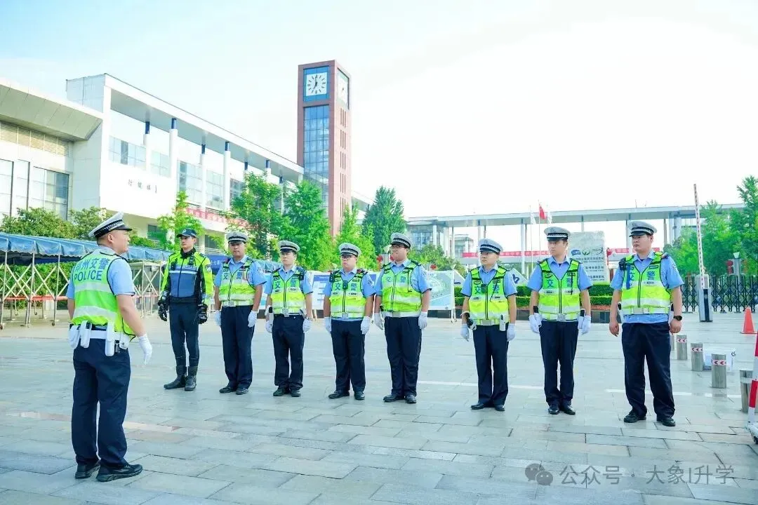 多图直击2025河南中考现场!-第11张图片-四季读书网