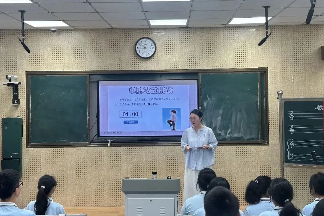 聚焦中考方向,深耕道法课堂|进贤县2026年初中道德与法治学科教研活动在我校圆满进行-第12张图片-四季读书网