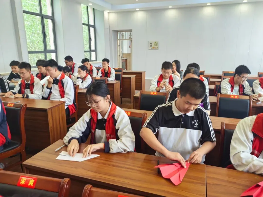 从容赴考,润心赋能——安达市第六中学中考考前心理健康减压主题活动-第13张图片-四季读书网