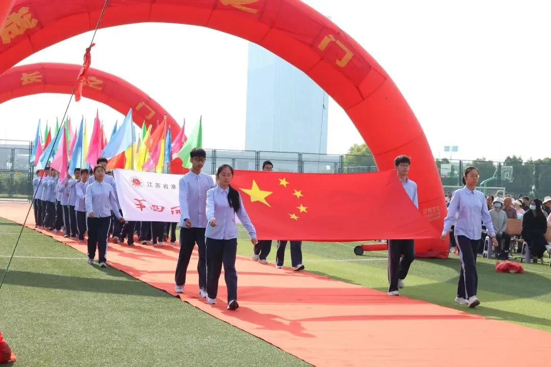 乘风奔跑,亮剑中考|第四开明中学第三届 “青春酷跑” 励志活动圆满举行-第14张图片-四季读书网