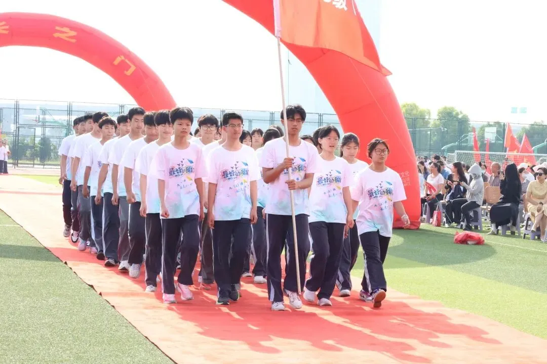 乘风奔跑,亮剑中考|第四开明中学第三届 “青春酷跑” 励志活动圆满举行-第19张图片-四季读书网